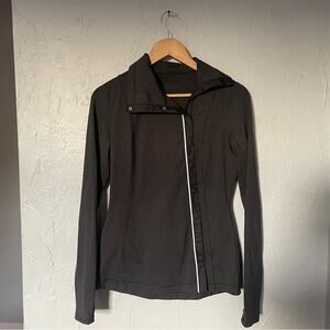 Under Armour Women's Grey Black Fitted Athletic Jacket  S/M